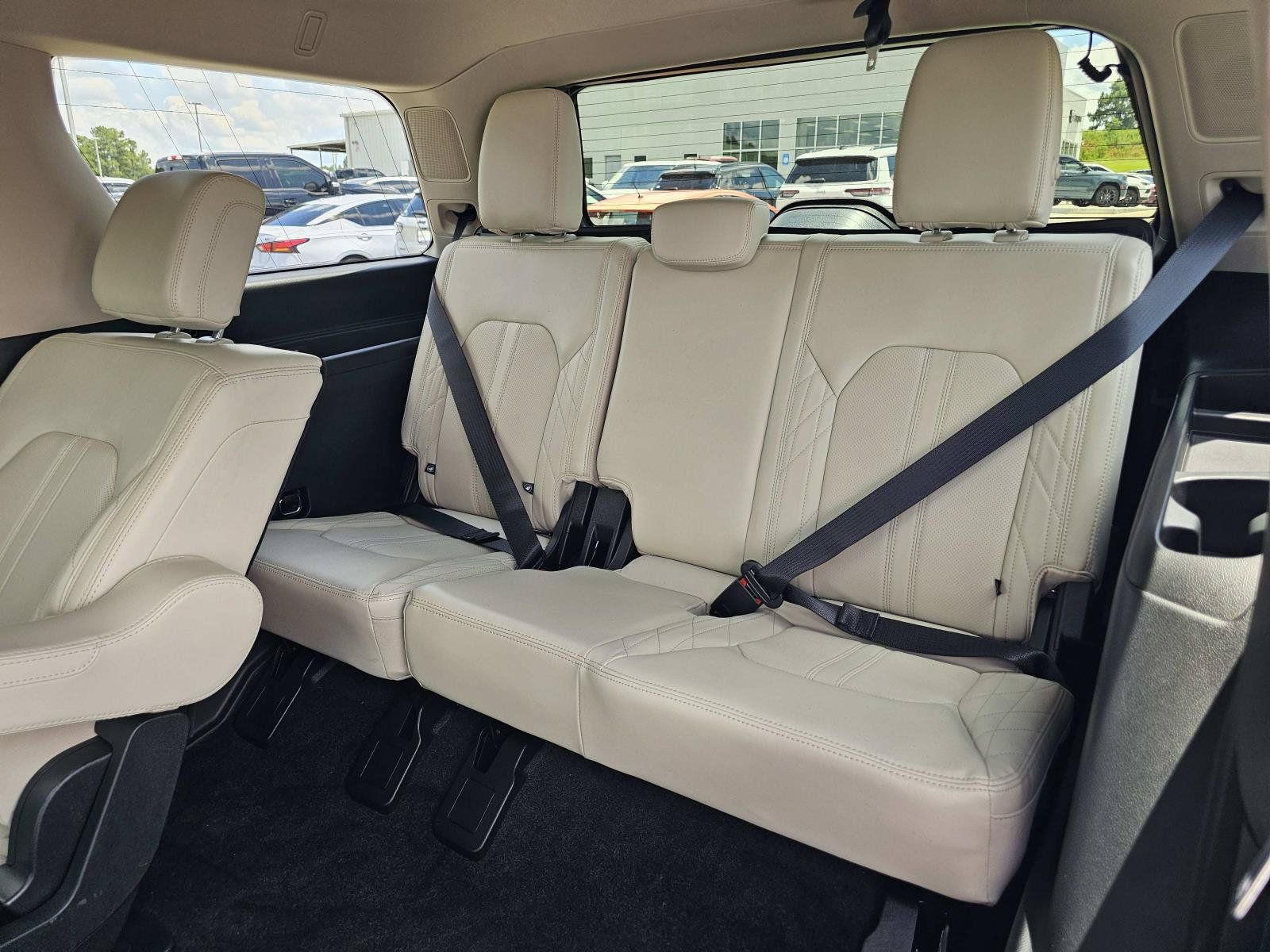 Used 2021 Ford Expedition Platinum AWD/4WD image 36