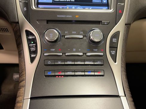 Used 2016 Lincoln MKX Reserve w/ Luxury Package image 19