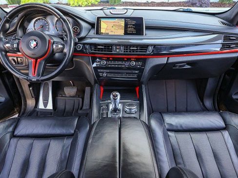 Used 2015 BMW X6 M image 38