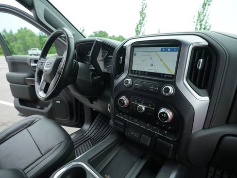 Used 2019 GMC Sierra 1500 SLT w/ SLT Premium Plus Package AWD/4WD image 38