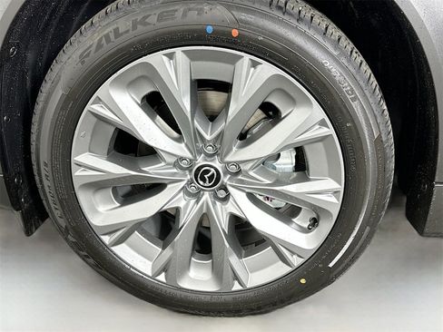 New 2026 MAZDA CX-90 Plug-In Hybrid w/ Preferred image 32