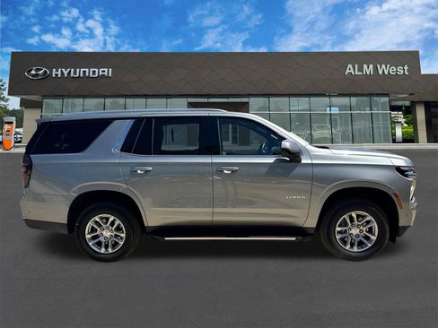 Used 2025 Chevrolet Tahoe LT AWD/4WD image 4