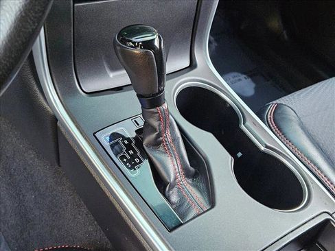 Used 2016 Toyota Camry SE image 8