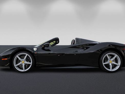 Certified 2018 Ferrari 488 Spider Base image 6