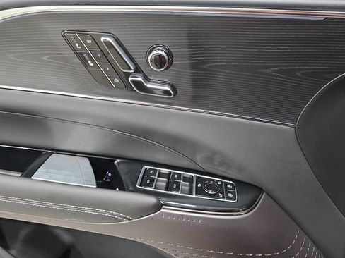 Certified 2024 Cadillac Lyriq Luxury AWD/4WD image 25