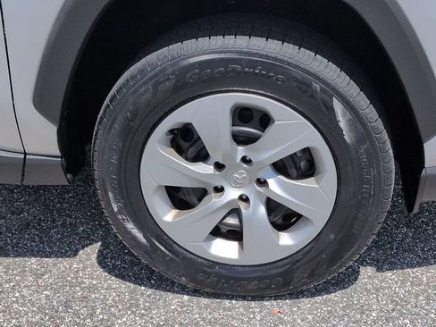 Certified 2022 Toyota RAV4 LE FWD image 11
