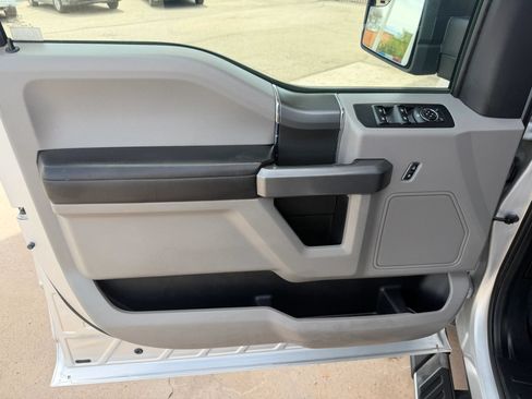 Used 2015 Ford F150 XLT w/ Equipment Group 302A Luxury RWD image 10