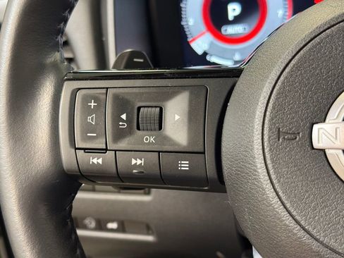 Used 2023 Nissan Rogue Platinum AWD/4WD image 39