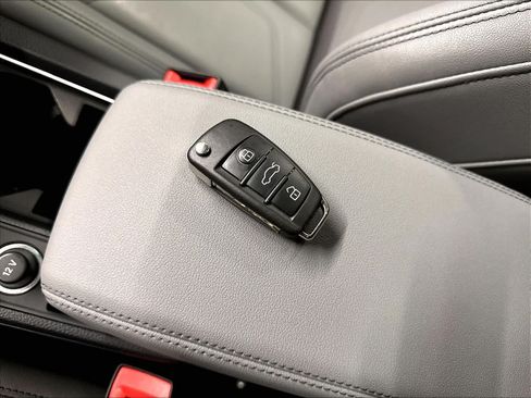 Used 2023 Audi Q3 2.0T Premium Plus w/ Premium Plus Package AWD/4WD image 12