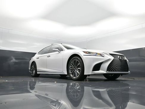 Used 2020 Lexus LS 500 w/ Interior Upgrade Package image 44