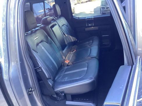 Used 2022 Ford F250 Platinum w/ FX4 Off-Road Package image 33