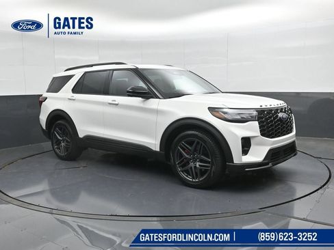 New 2026 Ford Explorer ST w/ Sun And Sound Package image 4