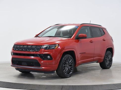 Used 2022 Jeep Compass Limited image 4