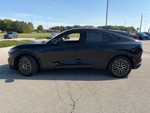 Used 2025 Ford Mustang Mach-E Premium AWD/4WD image 4