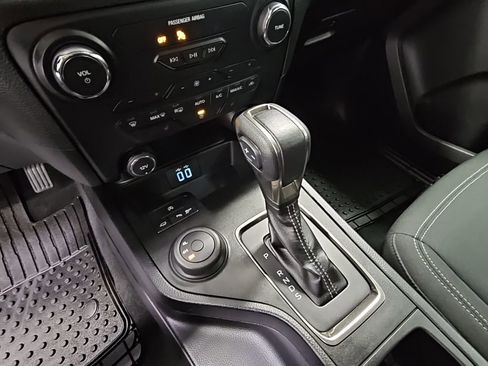 Used 2019 Ford Ranger XLT w/ Equipment Group 302A Luxury image 22