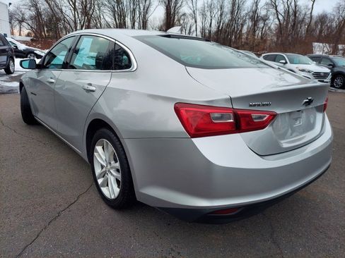 Used 2017 Chevrolet Malibu Hybrid image 6