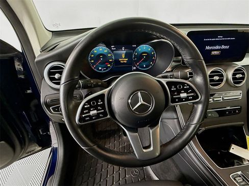 Used 2021 Mercedes-Benz GLC 300 4MATIC w/ Premium Package image 12