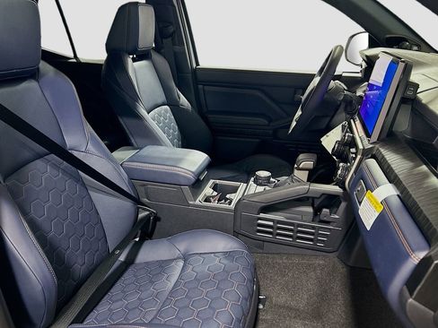 New 2026 Toyota 4Runner 4WD image 28