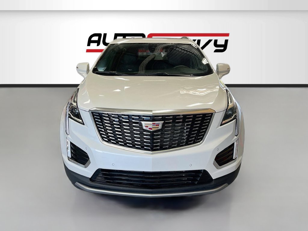 Used 2025 Cadillac XT5 Premium Luxury w/ LPO, Floor Liner Package AWD/4WD image 2