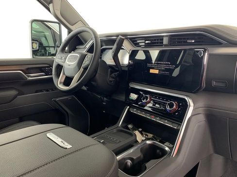 New 2026 GMC Sierra 3500 Denali w/ Denali Reserve Package image 52