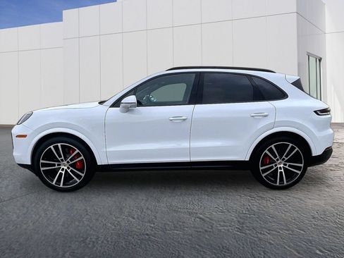 Certified 2024 Porsche Cayenne S AWD/4WD image 2