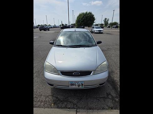 Used 2007 Ford Focus S FWD image 4