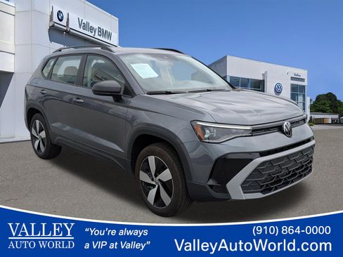 Used 2025 Volkswagen Taos S AWD/4WD image 1