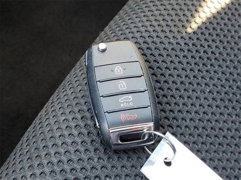 Used 2020 Kia Optima LX image 26