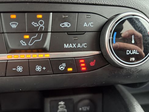 Used 2025 Ford Escape ST-Line Select image 29