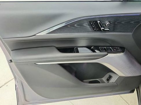 Used 2024 Cadillac Lyriq Sport image 36