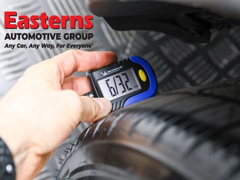 Used 2021 Toyota C-HR XLE image 26