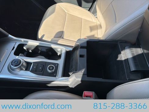 Used 2022 Ford Explorer Limited w/ Limited Technology Package AWD/4WD image 16