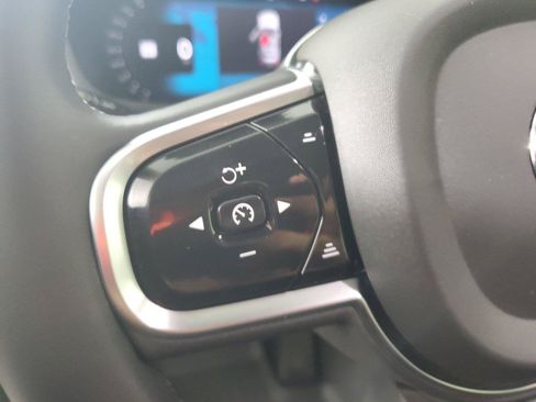 Used 2024 Volvo XC60 B5 Plus w/ Protection Package Premier AWD/4WD image 26