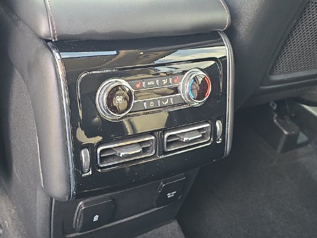 Used 2024 Lincoln Aviator AWD w/ Premium Package image 24