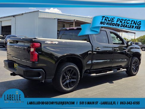 Used 2024 Chevrolet Silverado 1500 Custom w/ Turbomax Blackout Package AWD/4WD image 5