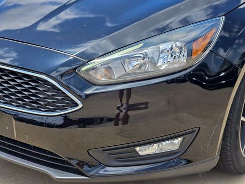 Used 2017 Ford Focus SEL w/ Cold Weather Package FWD image 9