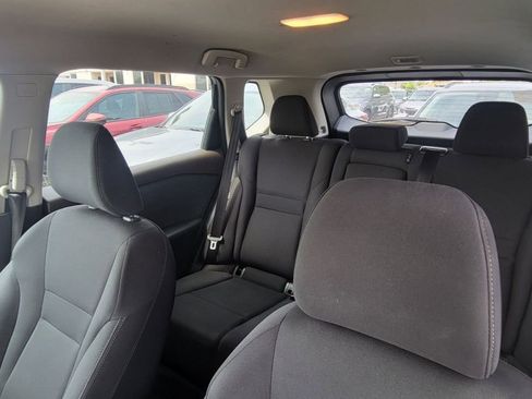 Used 2023 Nissan Rogue S image 7