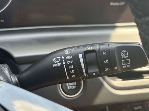 Used 2024 Kia Seltos SX w/ SX Sunroof Package AWD/4WD image 27
