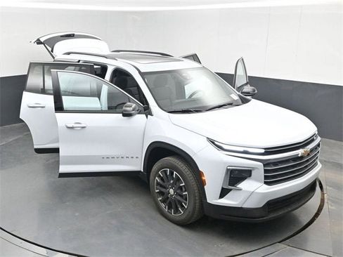 New 2026 Chevrolet Traverse LT image 63