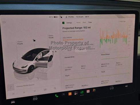 Used 2023 Tesla Model 3 Standard Range RWD image 3