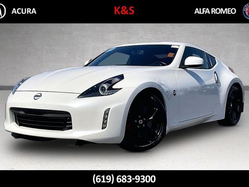 Used 2020 Nissan 370Z Coupe RWD image 1