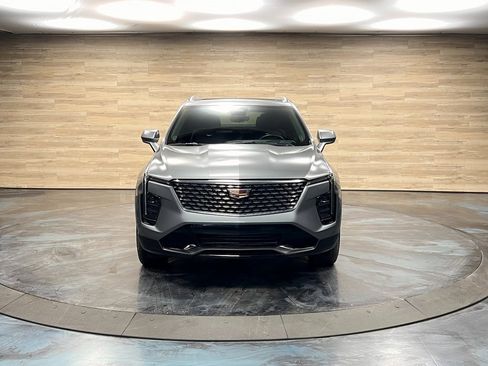 Used 2024 Cadillac XT4 Premium Luxury w/ Technology Package image 20