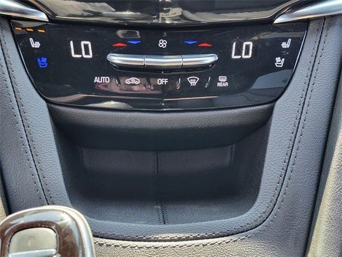 Certified 2022 Cadillac XT6 Premium Luxury w/ Platinum Package image 29