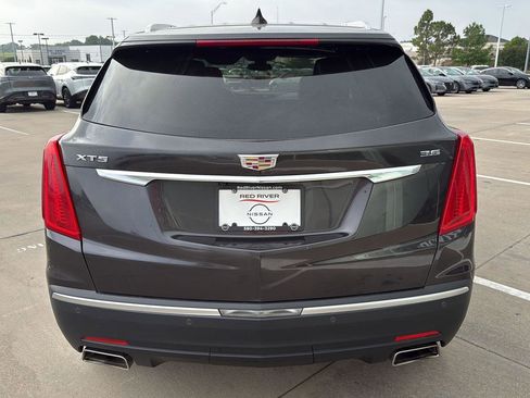Used 2017 Cadillac XT5 Luxury w/ Driver Awareness Package FWD image 7