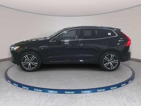 Used 2020 Volvo XC60 T5 Momentum image 9