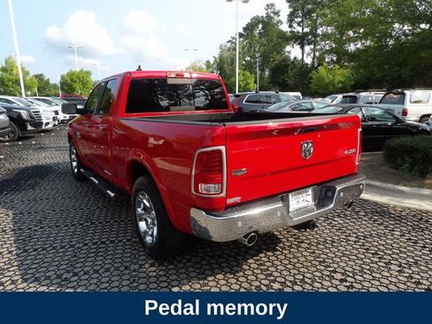 Used 2018 RAM 1500 Laramie AWD/4WD image 8