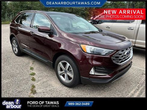 Certified 2022 Ford Edge SEL w/ Convenience Package AWD/4WD image 2
