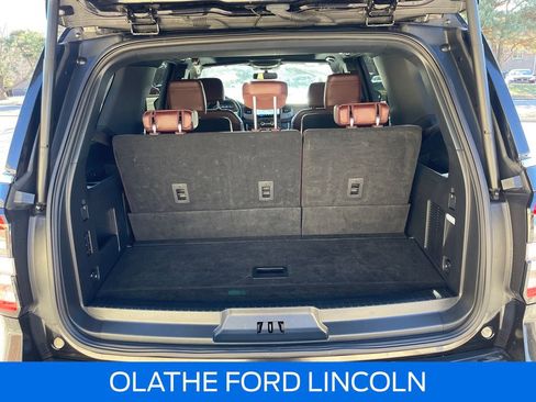 Used 2022 Ford Expedition Limited image 29