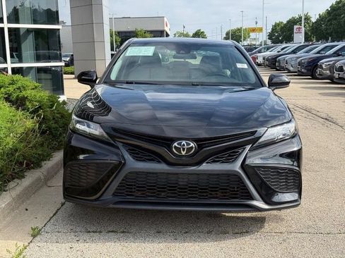 Used 2021 Toyota Camry SE FWD image 8