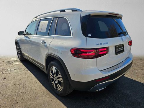 Used 2026 Mercedes-Benz GLB 250 image 5